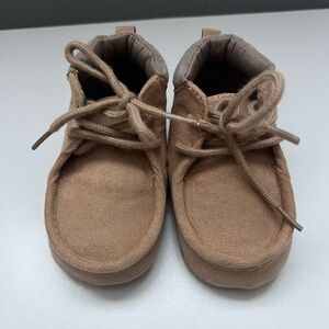 Old Navy Tan Baby Walker Shoes